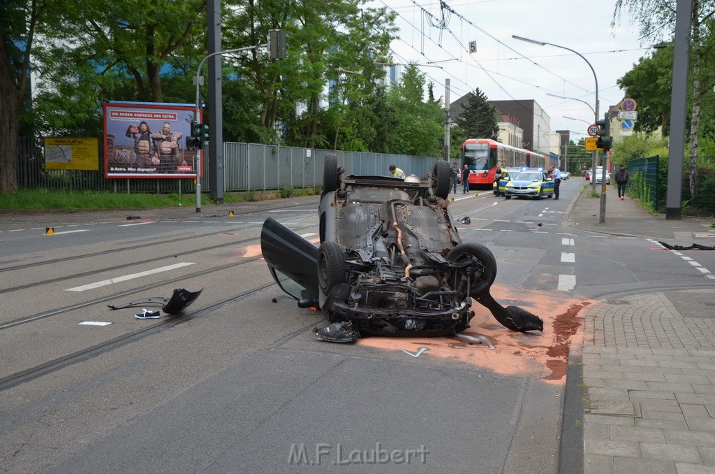 VU Pkw Planwagen Koeln Muelheim Berlinerstr Cottbuserstr P041.JPG - Miklos Laubert